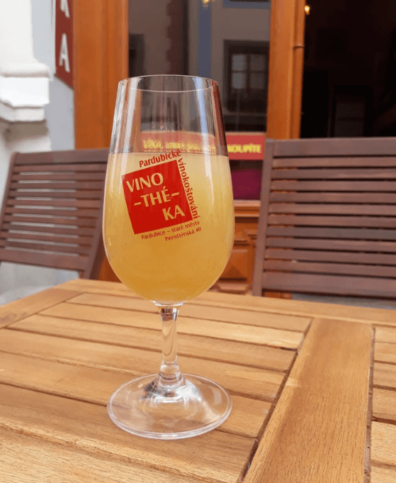 Vino-thé-ka